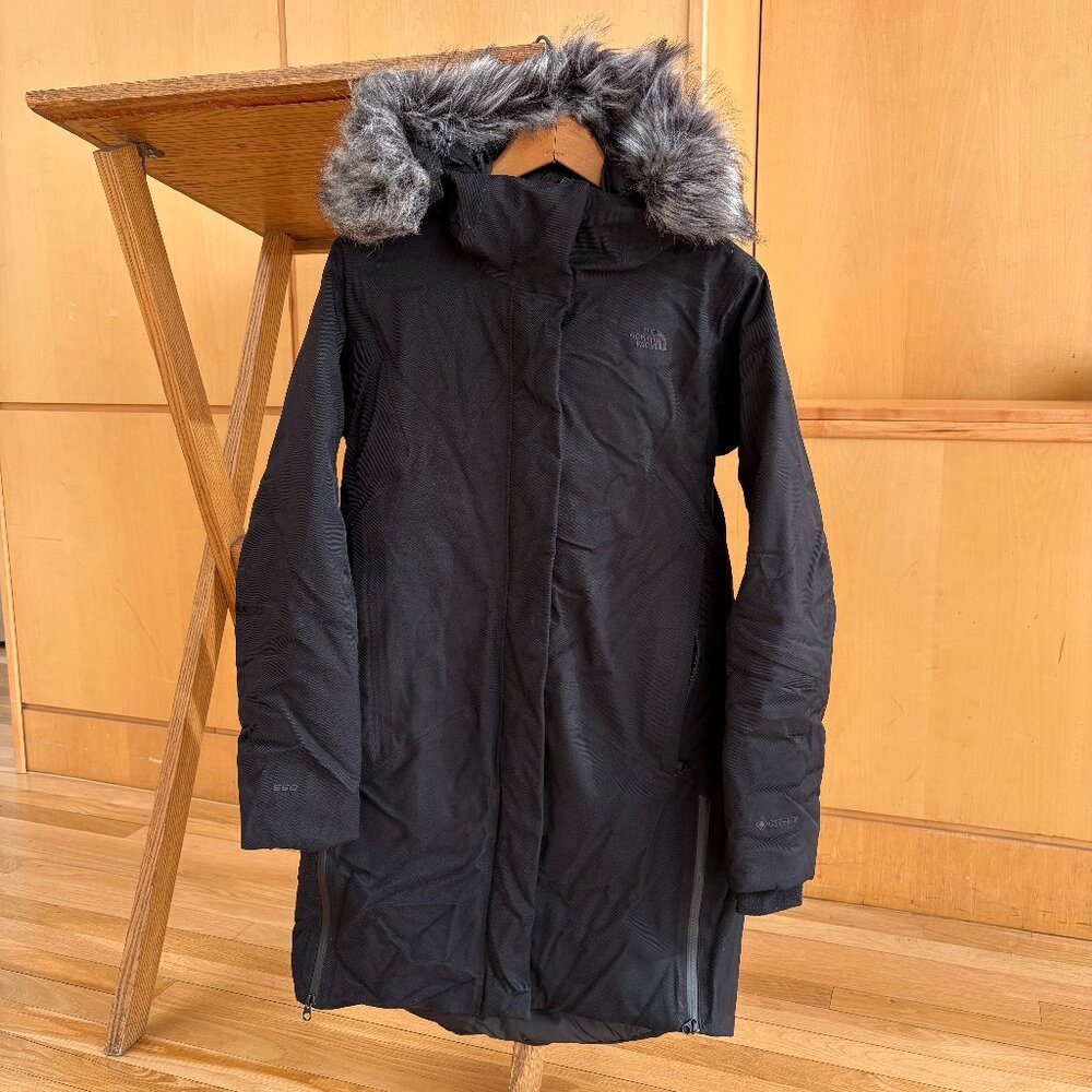 North Face Women's Down Parka, Small